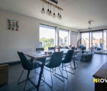 Volledig instapklaar nieuwbouwappartement op de 2e verdieping met garagebox - Photo 2