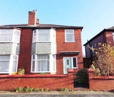 3 bedroom House To Let Total Size: 1002 SQ FT - Photo 6