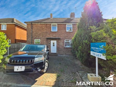 3 bedroom semi-detached house to rent - Photo 2