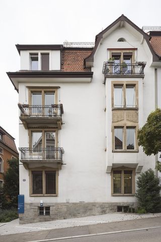 Grosszügige 3-Zimmer-Altbauwohnung mit Charme befristet bis 30.09.... - Photo 4