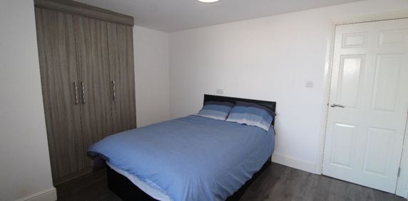 Marsh Lane Flat, PRESTON, Lancashire PR1 8NL - Photo 2