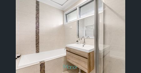 Charming 3-Bedroom Family Home in Ultra-Convenient Location - Photo 4