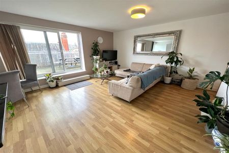 Kimber House, SO14 - Photo 4