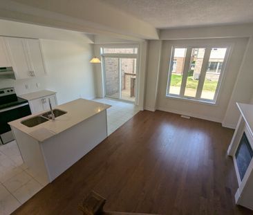 For Lease - 203 BROADACRE Drive, Kitchener, Ontario - Photo 6