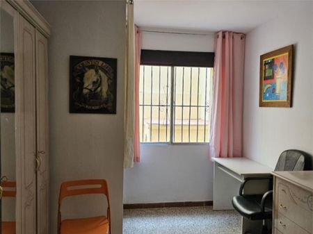 Piso de alquiler en Calle Loja, 17, Capuchinos - Los Olivos - Photo 4