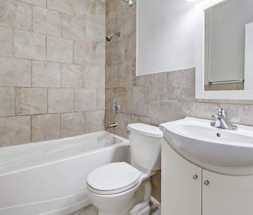 2 Bedroom - Photo 4