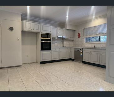 58 Pier Haven, Lamb Island, Qld 4184 - Photo 2