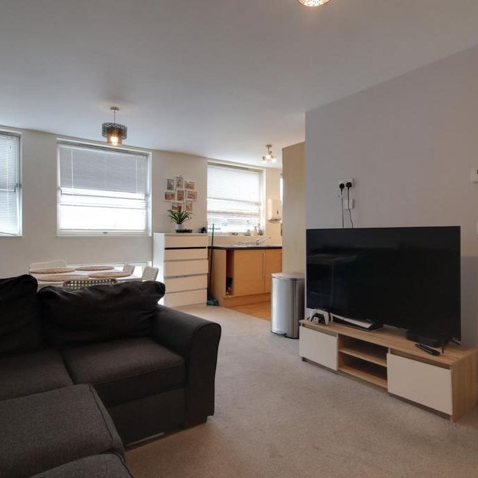 2 bedroom duplex to rent - Photo 1
