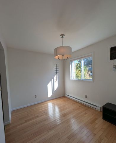 Spacious 2 bed/2 bath Downtown Kelowna - Photo 3