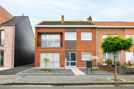 Duplex appartement met 2 slpks en 2 garages in centrum Eernegem - Foto 5