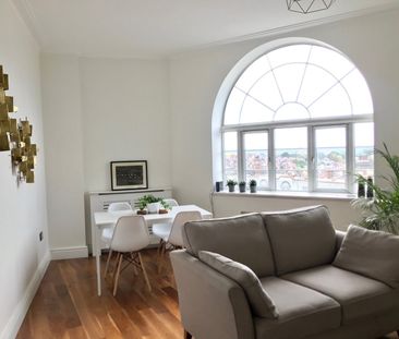 2 Bed Flat, Leigham Hall, SW16 - Photo 2