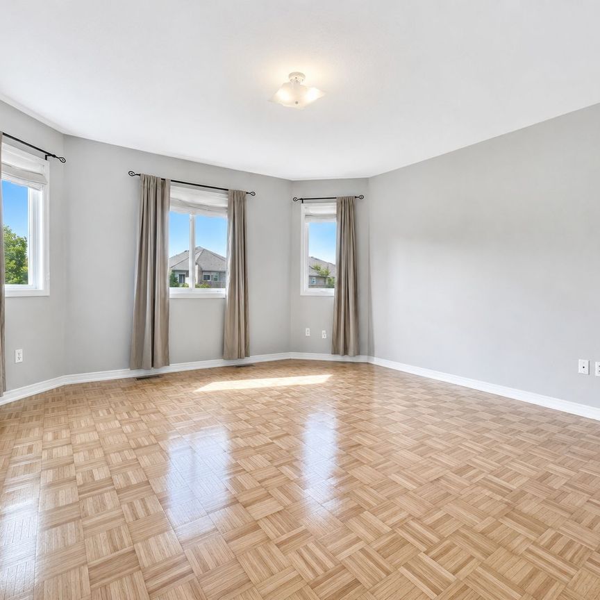 For Lease - 11 Cottinghill Way, Aurora, Ontario - Photo 1