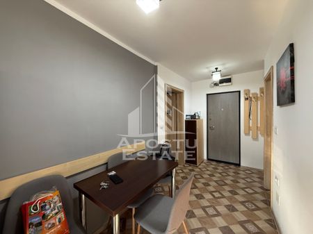 Apartament cu o camera, 38mp, renovat, luminos, zona Lunei - Photo 3