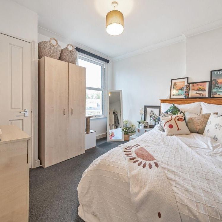 Amesbury Avenue, Streatham SW2 - Photo 1