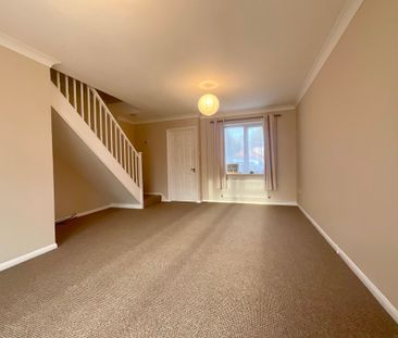 3 bedroom Semi-Detached House to let - Photo 1