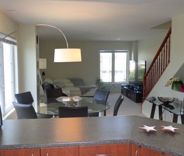 For Lease - 176 CHAPMAN MILLS Drive, Barrhaven, Ontario - Photo 1