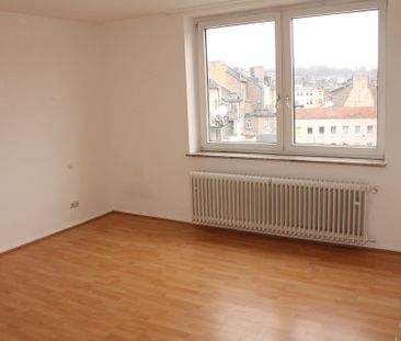 +++ IBF Immo +++ Geräumige 3 ZKDB Wohnung in Zentraler Lage von Aac... - Photo 2