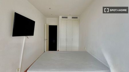 2 room luxury Flat for rent in L'Hospitalet de Llobregat, Spain - Photo 5