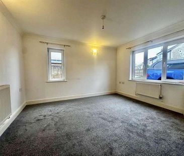 Derlyn Road, Fareham, PO16 - Photo 1