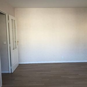 APPARTEMENT BRIE-COMTE-ROBERT AVEC BOX - Photo 2