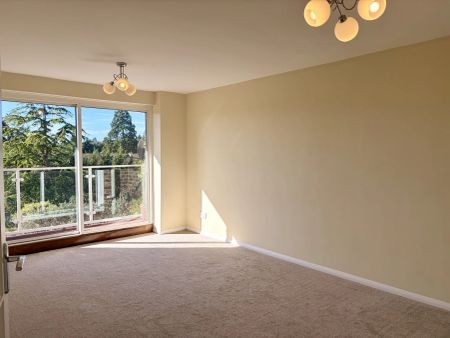2 bed house to rent in Lindsay Road, Poole, BH13 - Photo 2