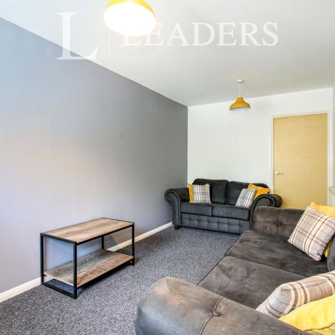 4 bedroom townhouse to rent Brentleigh Way, Stoke-on-Trent, Staffordshire, ST1 - Photo 1