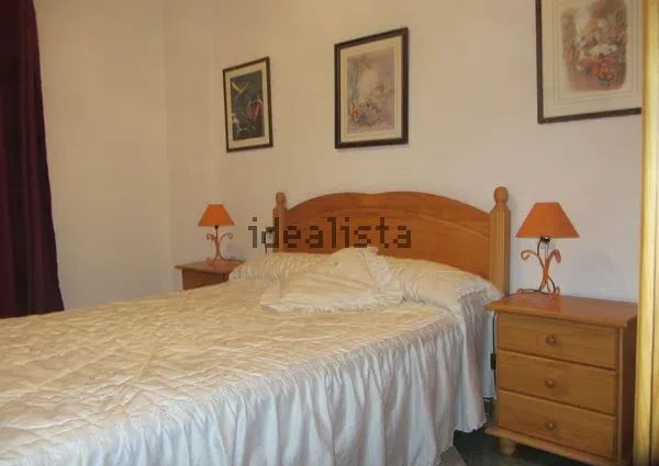 Alquiler de piso en Calle Salvador del Mundo, 4