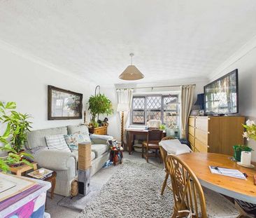 Adam Close, Slough, Berkshire, SL1 - Photo 2