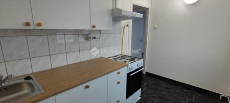 Kiadó újszerű állapotú panel lakás - Székesfehérvár - Photo 4