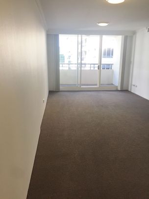 Great two (2) Bedroom Unit - High Park Tower - Photo 1