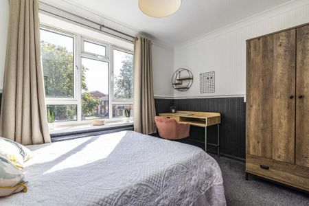 2 bedroom flat to rent - Photo 4