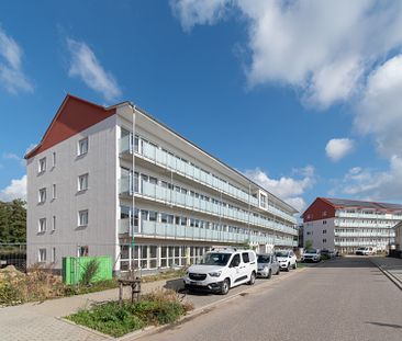 PERFEKTES ZUHAUSE // Gemütliche 2-Raum-Wohnung mit Balkon und offenem Wohn-/Kochbereich - Foto 3