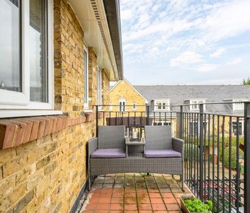 2 bedroom flat to rent - Photo 3