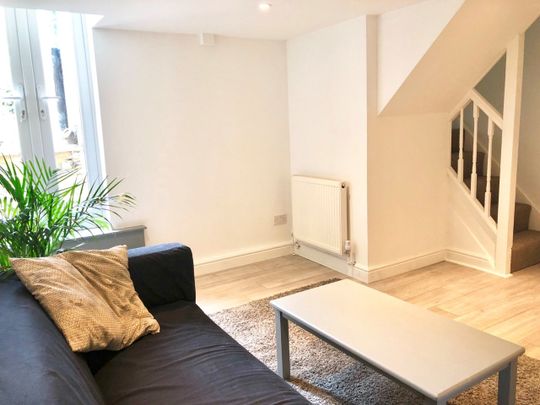 2 Bed Flat, Etta Street, SE8 - Photo 1