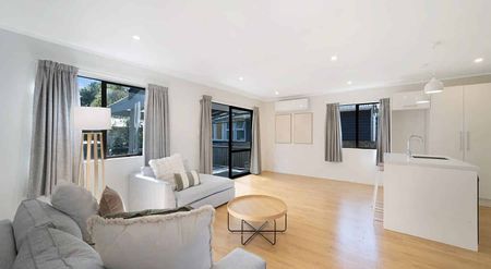 Short-Term Rental While on Market: Te Atatu South - Photo 2