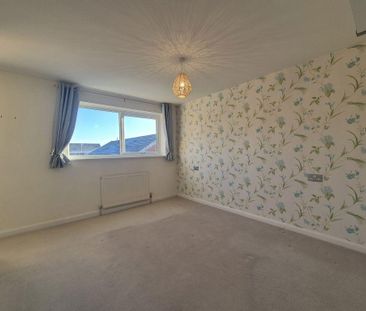 2 bedroom semi-detached house to rent - Photo 6