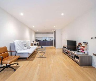 Pump House Crescent, Brentford, TW8 - Photo 3