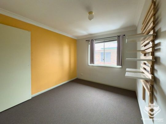 Charming 3-Bedroom Townhouse in Prime Sherwood Location - Photo 1