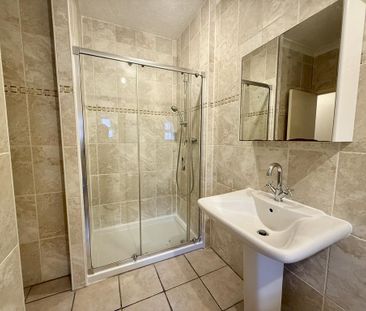 4 bedroom terraced house to rent - Photo 5