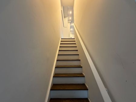 For Lease - 43 Glen Manor Drive Unit# Upper, Toronto, Ontario - Photo 3