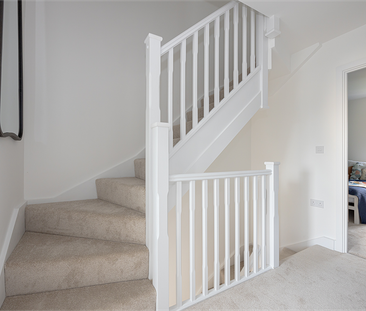 4 bedroom semi-detached house to rent - Photo 1