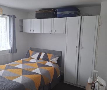 3 Bed Terraced House, Anchorway Road, CV3 - Photo 4