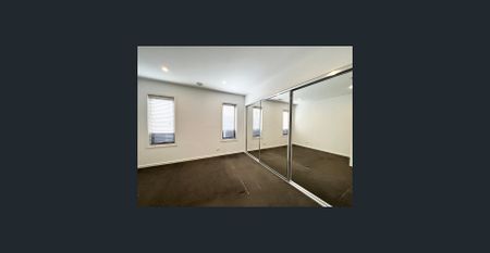 Stunning Family Home - Photo 5