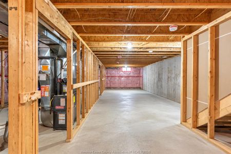 For Lease - 3619 HALLEE Crescent, Windsor, Ontario - Photo 2