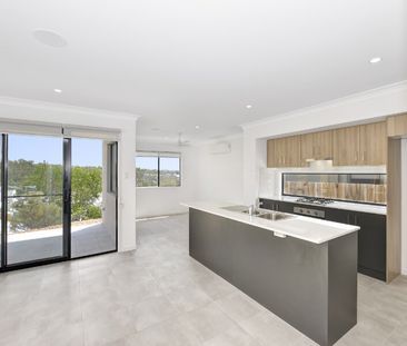 Two-Storey Home with Several Living Spaces and Air-Conditioning - Photo 5
