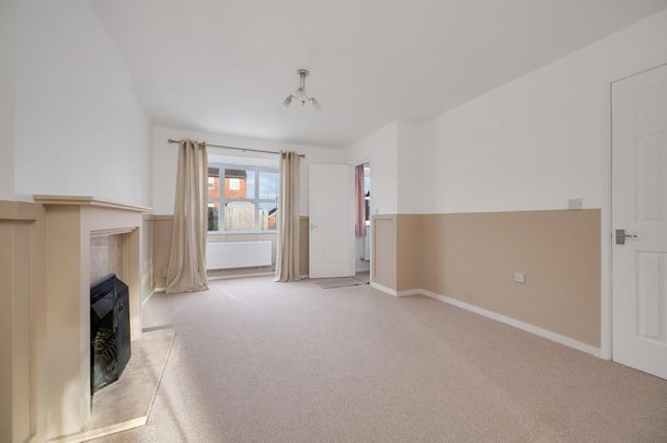 3 bedroom semi-detached house to rent - Photo 1