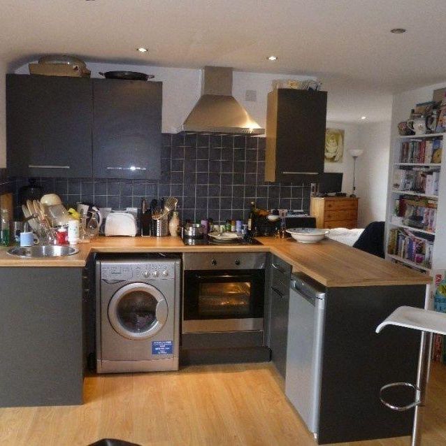 Studio to rent - Photo 1