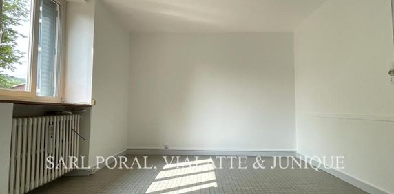 SAINT JEAN LE VIEUX LOCATION T1 - Photo 2