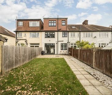 Hervey Close - Photo 2