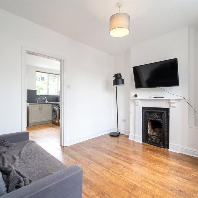 2 bedroom property to rent - Photo 1